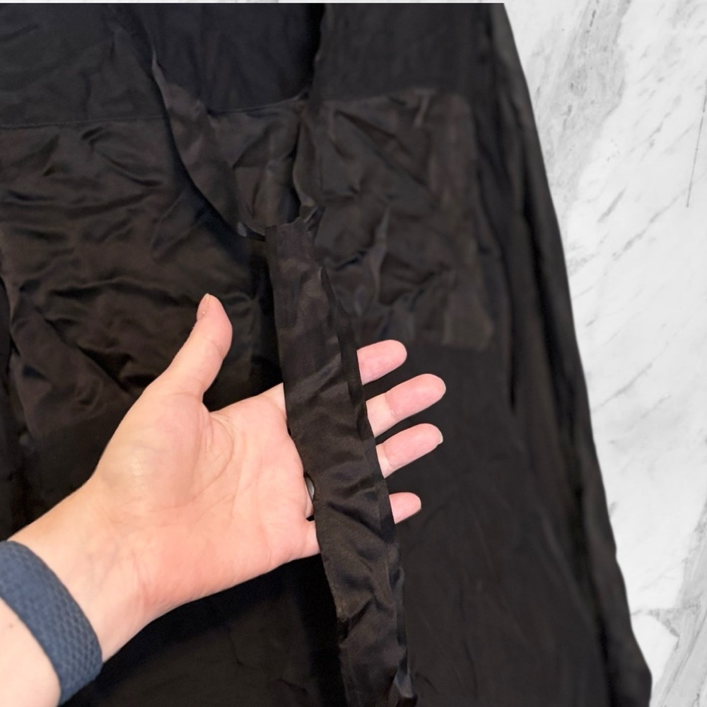 Made In Italy Black Top Sheer Block Tie Neck LS - Picture 5 of 6